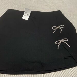 Windsor Elegant Black Skirt